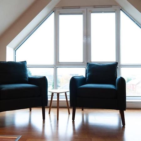 *New* 2-Bed Modern Apartment バートン・アポン・トレント エクステリア 写真